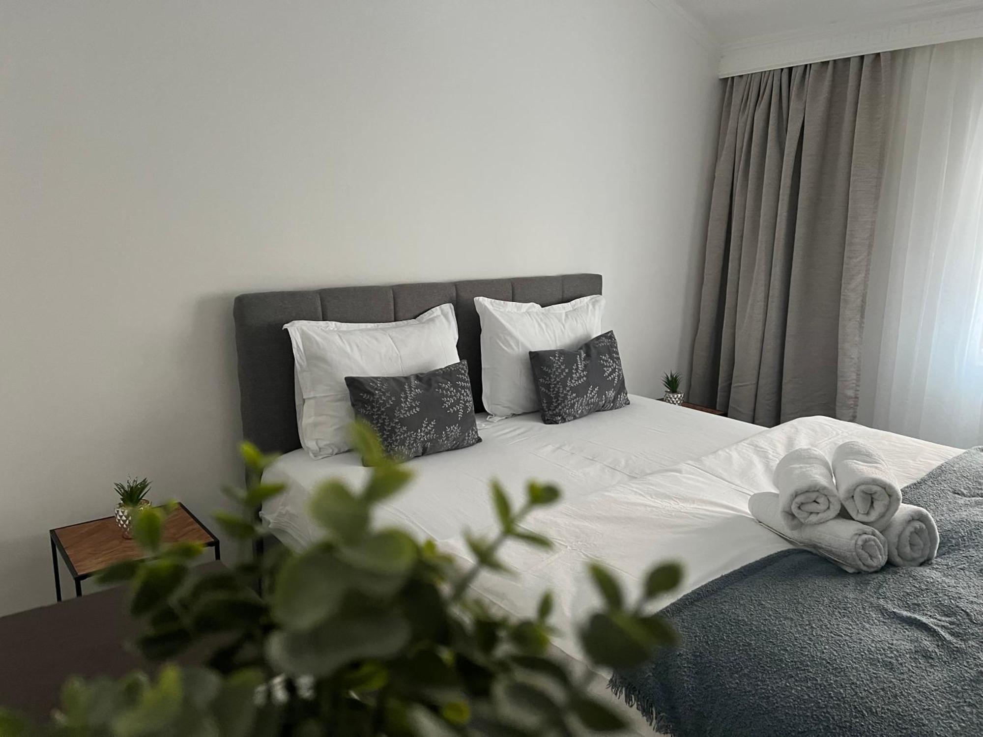 Apartamento Ndl Downtown Cluj-Napoca Exterior foto